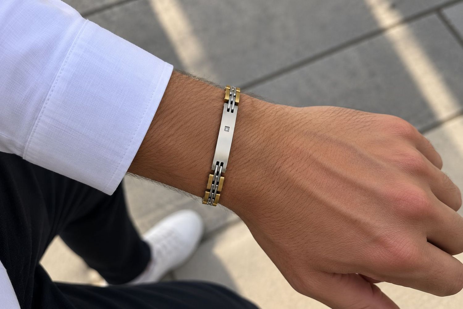 Bransoletka Nomination Italy Virtus Code z białym diamentem 0.008 ct w kolorze złoto-srebrnym.webp